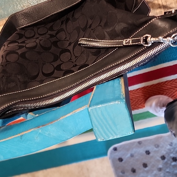 Vimtage Signature 34 Tote - Picture 14 of 14